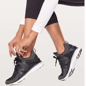 APL Ascend Metallic Knit Sneakers 9.5